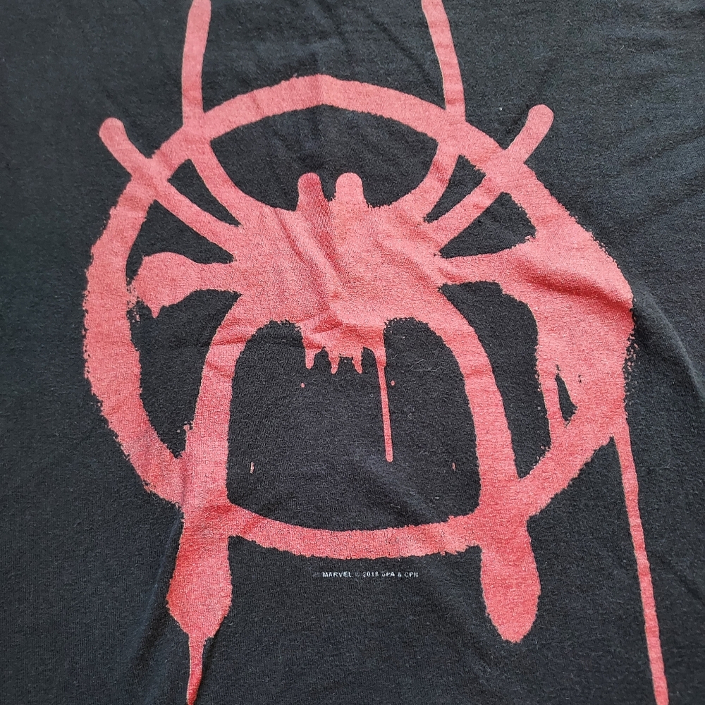 Spider-Man Marvel Black Scoopneck T-shirt Large Action Superhero - Picture 3 of 6